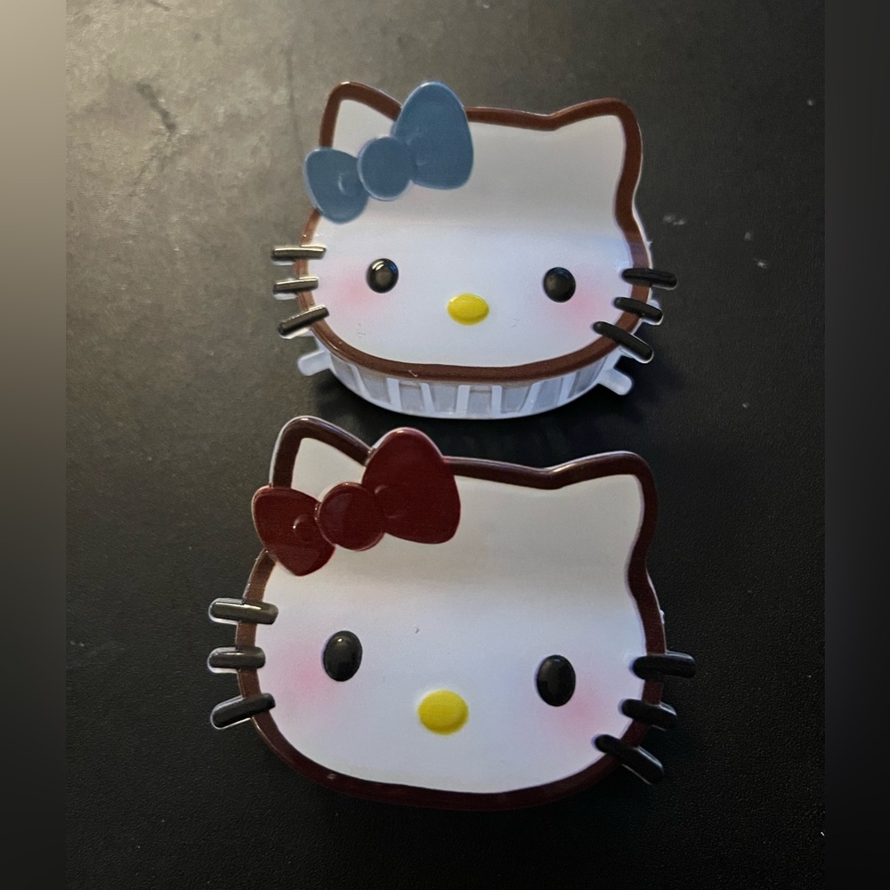 💙Hello Kitty Hair Clips with Bows